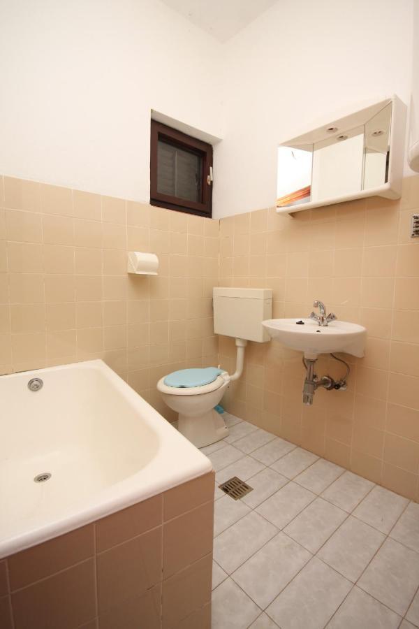 Apartment Metajna 4120C Eksteriør billede